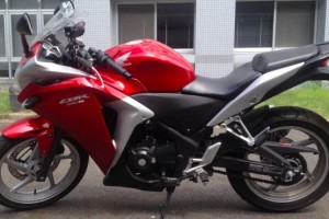 【バイク】楽しく乗りやすい250ccのバイクHONDA CBR250R(MC41)【インプレッション】