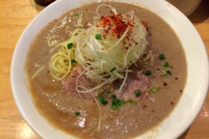 【ラーメン】京都にある濃度満点スープの「極鶏」！濃いラーメン＝美味しいラーメンなのか