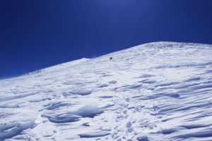 【冬山登山】厳冬期・木曽駒ケ岳へ行きたい！ピッケルとアイゼンの選び方について【質問回答】